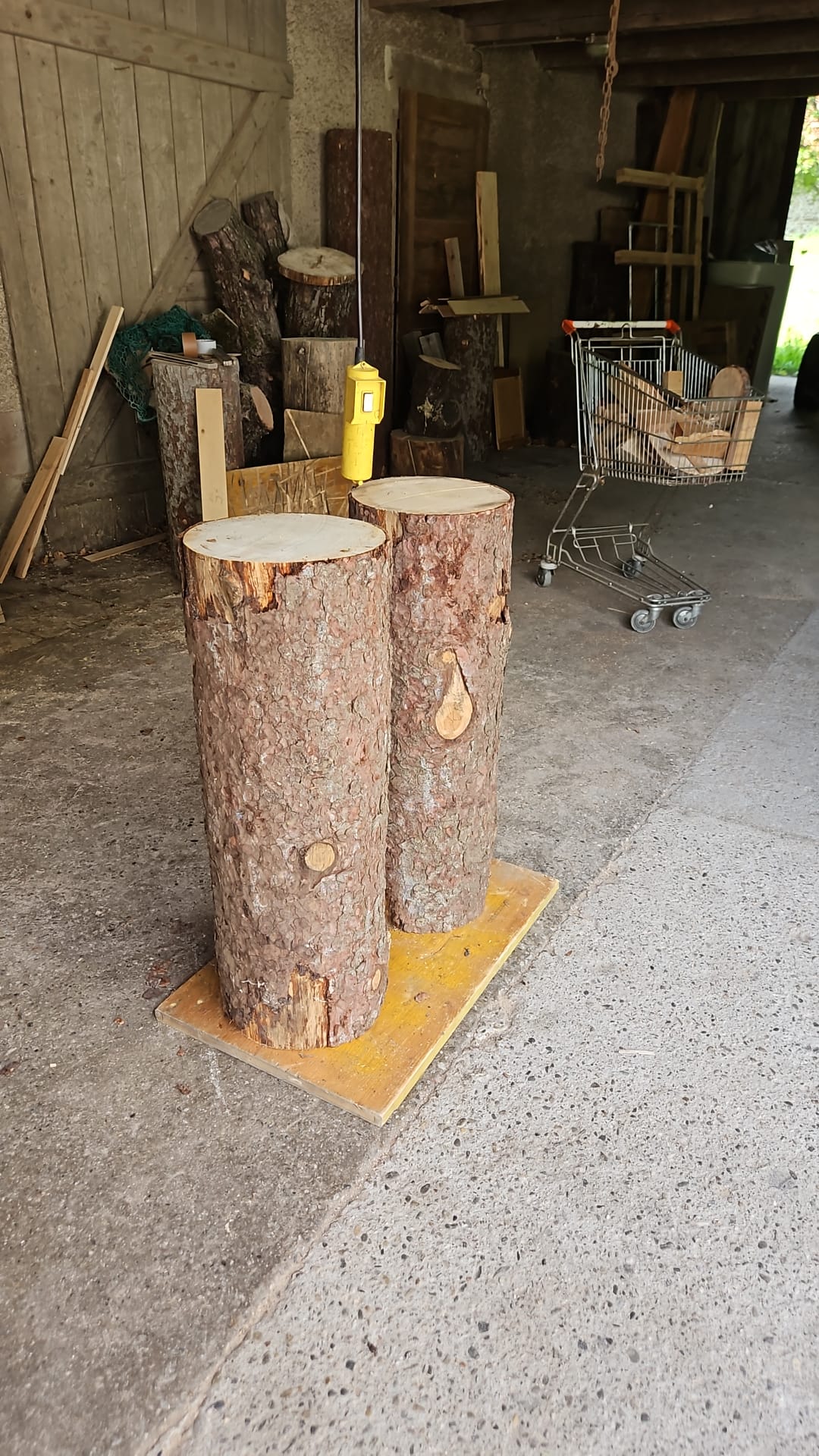 Handgemachter Nagelstock aus Massivholz – Herberts Nagelstock, Steiermark