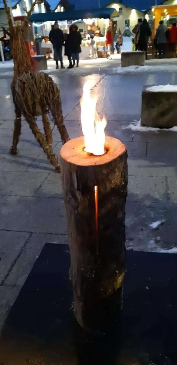 Baumfackel / Feuerstamm – handgemacht aus Fichte
